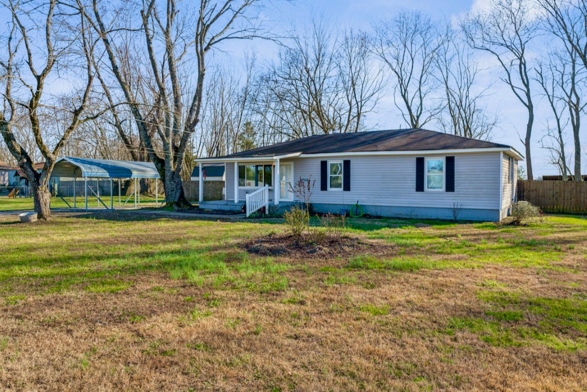 1450 Charity Ln: Move-in Ready Hazel Green AL Home on Almost 1 Acre!